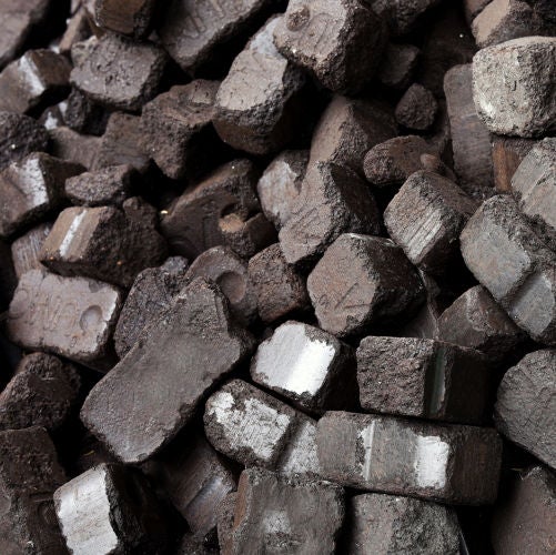 CON_Briquettes_shutterstock_2055841049_500x500.jpg