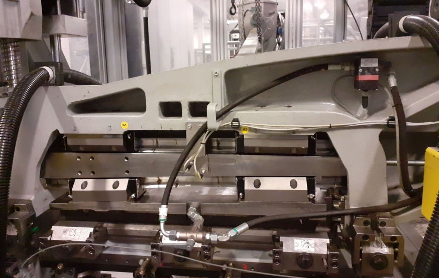 Food - Beverage, Packaging, Extrusion Blow Molding Machine Extrusion Blow Molding Machine
